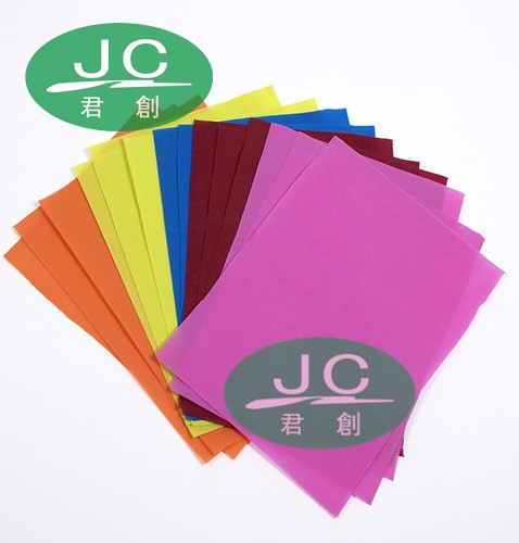 Colored dot non-woven fabric